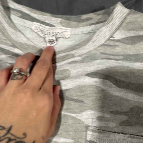 Cropped sweater - Picture 2 of 3